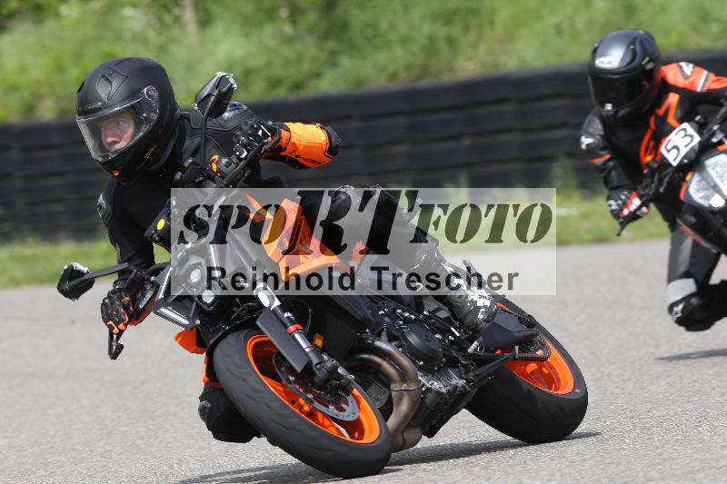 Archiv-2025/10 23.04.2025 Cornu Master School ADR/rot-rouge/20